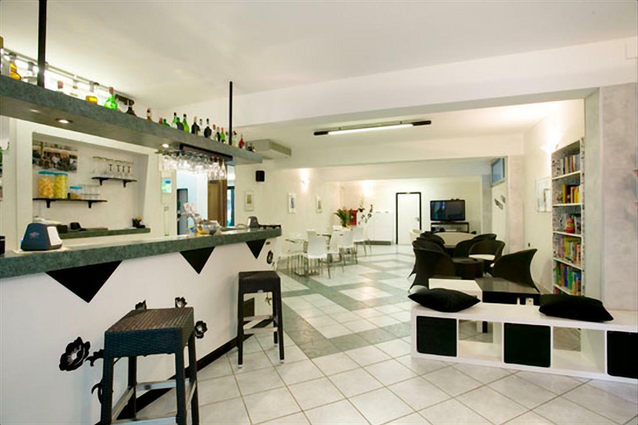 Hotel Camay Cesenatico Esterno foto