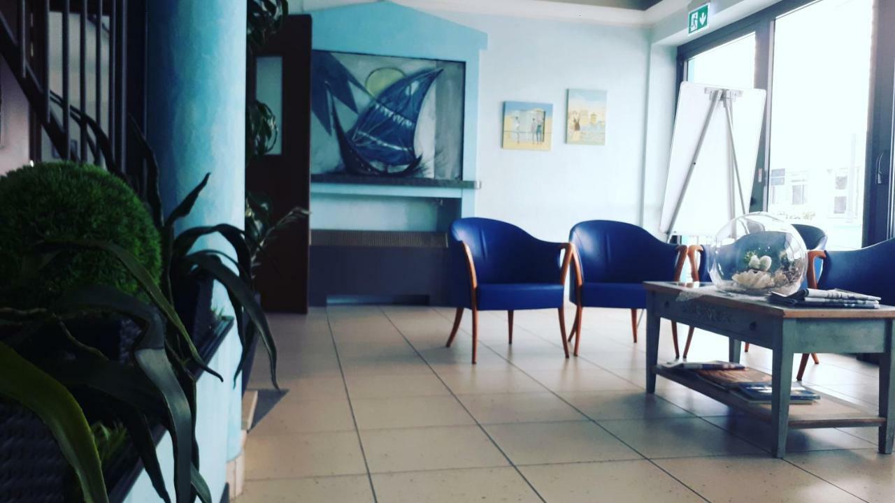 Hotel Camay Cesenatico Esterno foto